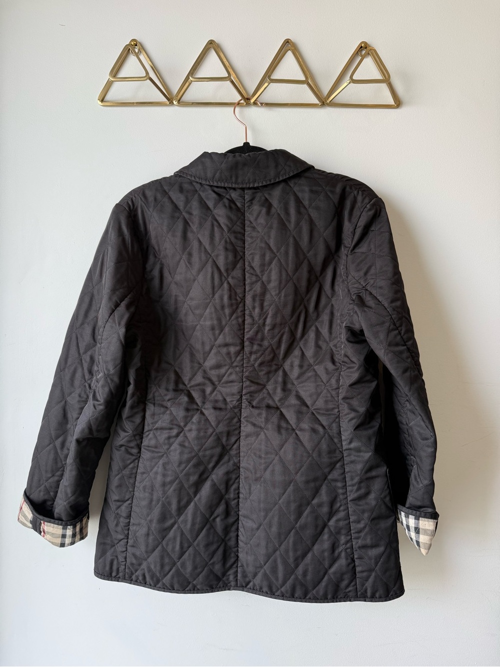 Women's Burberry London Quilted Jacket. - Picture 5 of 6
